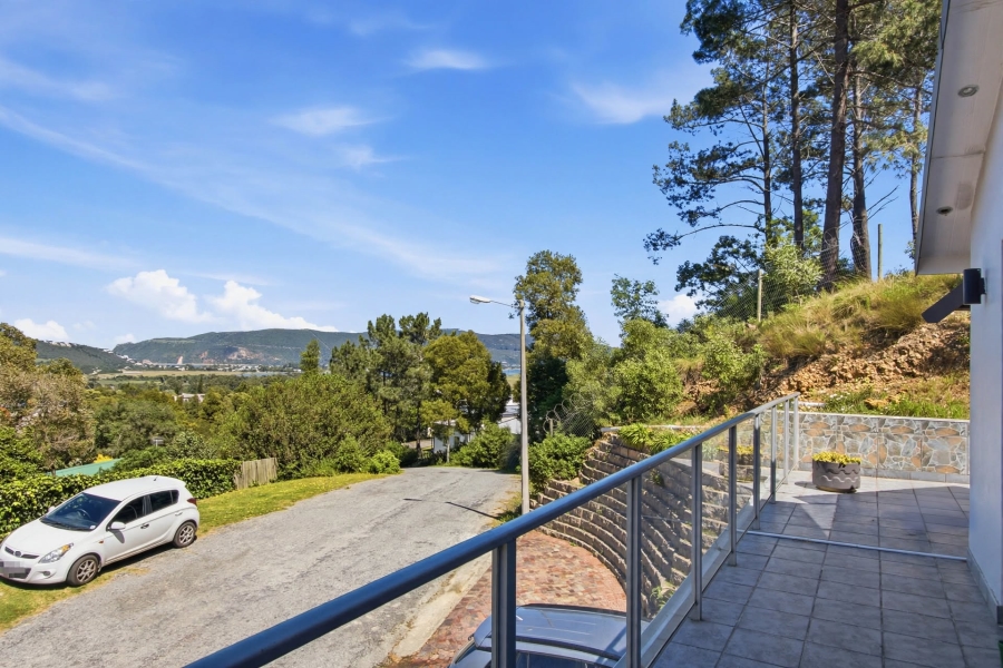 5 Bedroom Property for Sale in Fisher Haven Western Cape